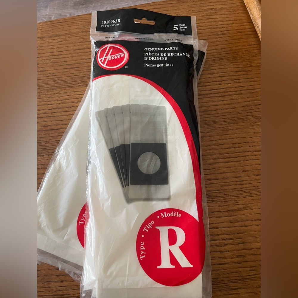 HooverType R Bag 4010063R NEW
GENUINE Hoover Bags as pictured
8 Bags NWT